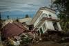 Update Korban Meninggal Akibat Gempa Jadi 310 Orang, 24 Hilang
