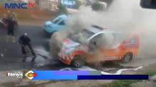 Mobil Ambulans Terbakar di Jalan Kalimalang Akibat Arus Pendek di Bagian Mesin