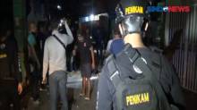 Dua Kelompok Warga Tawuran Menggunakan Bom molotov di Makassar