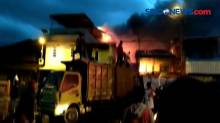 9 Rumah Terbakar di Kawasan Padat Penduduk di Kertapati, Palembang