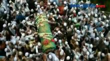 Pemakaman Habib Hasan Dihadiri Ribuan Pelayat, Satgas Covid Akan Lakukan Tracing