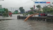 Jalan Menuju Rumah Sakit Tlogorejo Tergenang Banjir