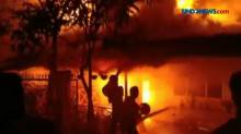 11 Kios di Tanjung Jabung Barat Terbakar, 1 Petugas Damkar Meninggal
