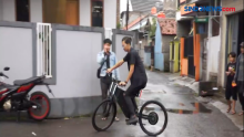 Remaja di Bandung Ciptakan Sepeda Listrik Canggih