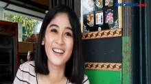 Pedagang Bakso Cantik Viral di Medsos, Netizen Heboh