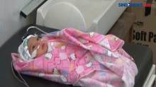 Bayi Ditemukan di Pinggir Jalan, Diduga Sengaja Dibuang