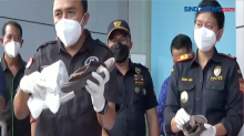 Dua Orang Kurir Narkoba Selundupkan Sabu dalam Sendal Jepit