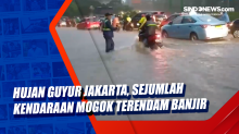 Hujan Guyur Jakarta, Sejumlah Kendaraan Mogok Terendam Banjir