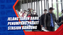 Jelang Tahun Baru, Penumpang Padati Stasiun Bandung