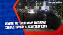 Hindari Motor, Minibus Terguling Tabrak Trotoar di Kebayoran Baru