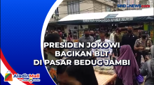 Presiden Jokowi Bagikan BLT di Pasar Bedug Jambi