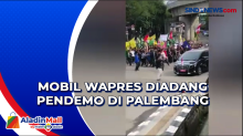 Mobil Wapres Diadang Pendemo di Palembang