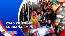KSAD Dudung Mendarat di Cianjur dengan Helikopter Kunjungi Korban Gempa