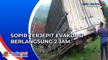 Ngeri! Tabrakan Maut 2 Truk di Jalan Arteri Jakarta - Bandung, Sopir Terjepit
