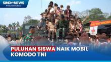 Antusias, Puluhan Siswa Naik Mobil Rantis Komodo TNI di Cilegon