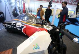 Tim Nogogeni ITS Ramaikan Periklindo Electric Vehicle Show 2024
