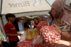 Gerakan Pasar Murah Bawang Merah di Jakarta