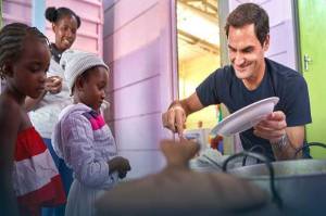 Roger Federer Donasi Makanan untuk 64.000 Warga Afrika Terdampak COVID-19