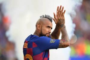 Vidal Keukeuh Ingin Bertahan di Barcelona