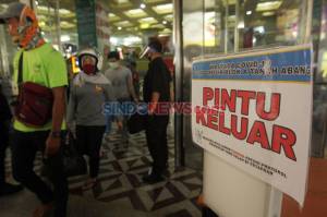 250 Anggota Polri/TNI Awasi Penerapan Protokol Kesehatan di Pasar Tanah Abang