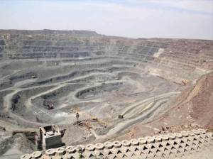 Dibicarakan Luhut dan Prabowo, Produksi Rare Earth Dunia Dikuasai China