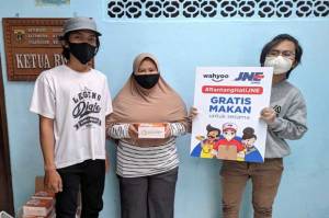 25.400 Warga Jakarta Makan Gratis Melalui Program #RantangHatiJNE