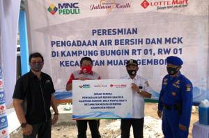 MNC Peduli-Lotte Mart Bantu MCK untuk Warga Kampung Bungin Bekasi