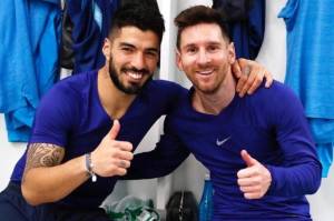 Suarez Klaim Dibuang Barcelona karena Terlalu Akrab dengan Messi