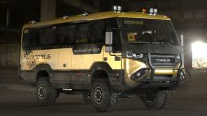 Torsus Bikin Bus Sekolah Monster Siap Perang dan Berpetualang