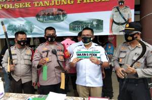 Polisi Gulung Komplotan Penodong Bersenjata Tajam di Terminal Tanjung Priok