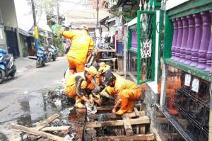 DKI Klaim Program Gerebek Lumpur Mampu Atasi Banjir