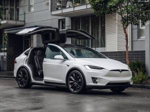 Modal Bluetooth, Tesla Model X Bisa Dicuri dan Diretas