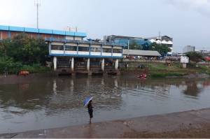 Bocah Tenggelam di Banjir Kanal Barat, Kedua Orang Tua Tak Henti Menangis