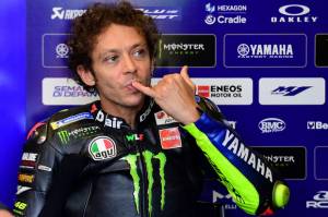 Rossi Tegaskan Tidak Gentar Dikeroyok Pembalap Muda di MotoGP 2021