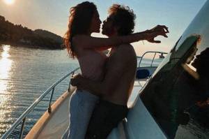 Rossi dan Sofia Novello Rayakan Pertunangan Ketiga dengan Romantis
