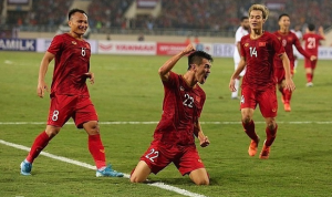 Tim V League Doyan Impor Pemain, Timnas Vietnam Kekurangan Striker