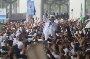 Habib Rizieq Imbau Umat Islam Tenang Mengikuti Proses Hukum yang Berjalan