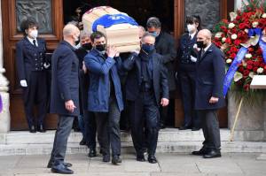 Perampok Satroni Rumah Mendiang Paolo Rossi Saat Upacara Pemakaman