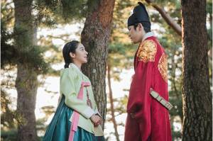 Angkat Karya Penulis yang Pernah Komentar Negatif tentang Korea, Drama Mr Queen Tuai Kontroversi