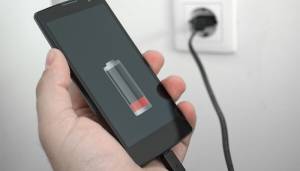 Baterai Smartphone Tidak Terisi Meski di-Charge? Hindari Kebiasaan Ini