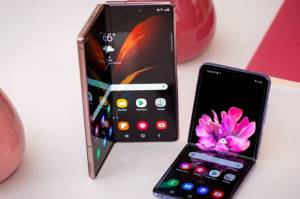 Samsung Siapkan Empat Ponsel Layar Lipat di Tahun 2021