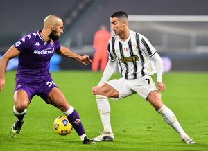 Babak I: Diwarnai Kartu Merah, Gawang Juventus Dirobek Fiorentina