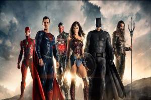 DC Films Kembangkan Multiverse dan Spinoff Serial Superhero di TV