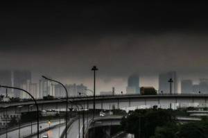 Jakarta Diprediksi Hujan Ringan Sejak Pagi hingga Siang
