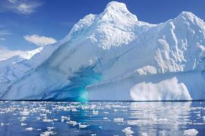 Triliunan Ton Es di Greenland dan Antartika Mencair, Permukaan Laut Naik 3,5 Cm