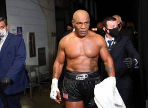 Mike Tyson Tahu Diri Nggak Pantas Kalahkan Muhammad Ali
