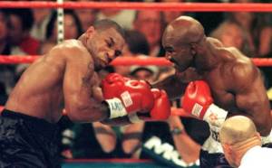 Kabar Gembira! Trilogi Holyfield vs Tyson Siap Guncang Dubai