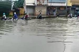 Sejumlah Daerah di Semarang Masih Terendam Banjir