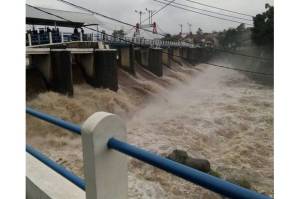Air Kiriman dari Bogor Masuk Jakarta Siang, Ini Perkiraan Permukiman Terdampak