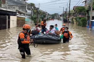 Banjir Kota Bekasi Makin Sore Kian Meluas, Kini Sudah 57 Titik